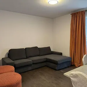 le-bijou-airhome-one-or-two-bedroom-suite.hotels-in-montreal.org/